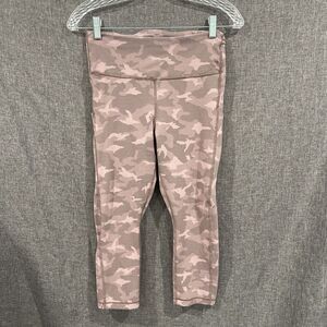 Athleta Ultimate Stash Pocket Textured Camo Womens Capri M Dasty Pink Logo Rose